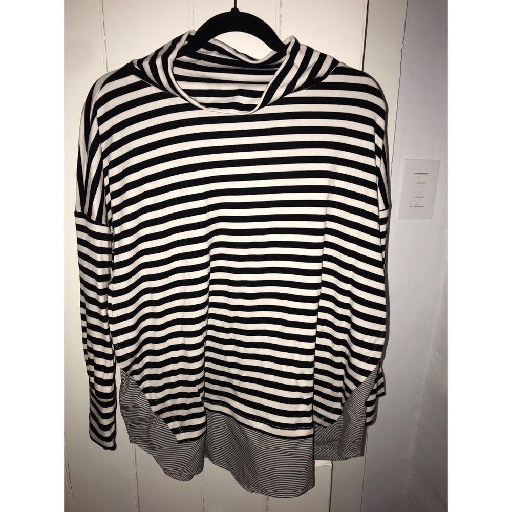 Women’s striped mock neck top - Loft - XL - NWT!
